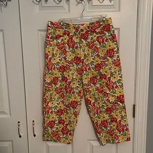 Jones New York stretch capris. Size 14. Excellent condition